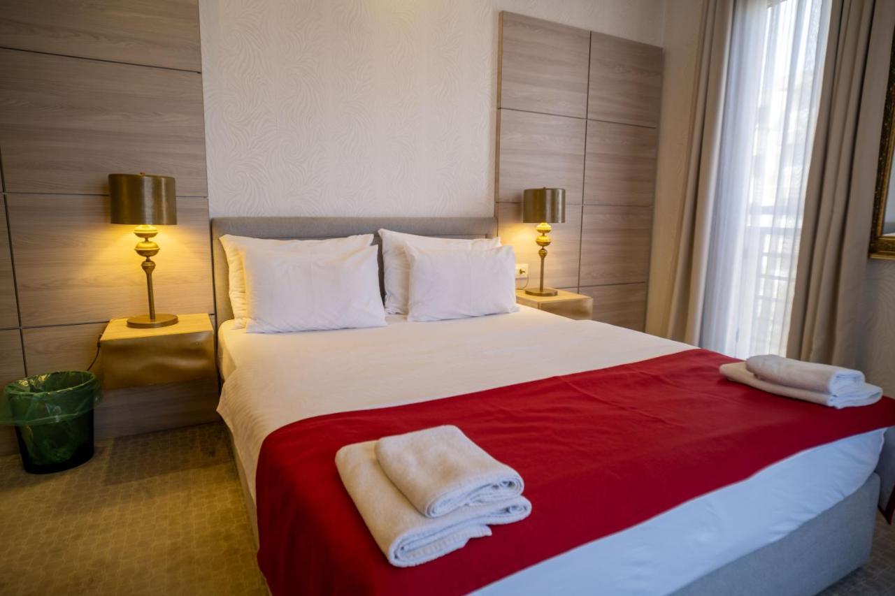 Hotel Atina 4*