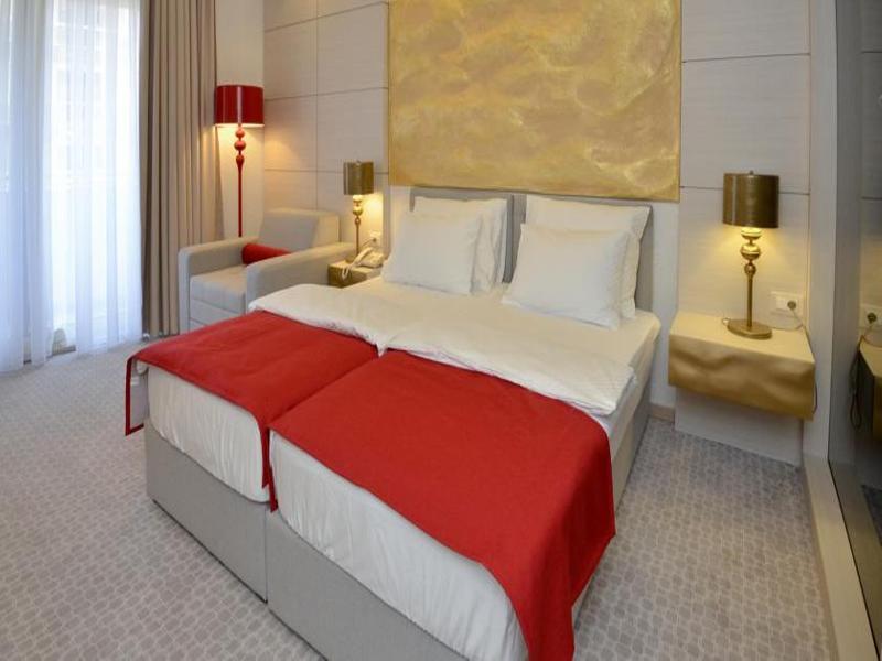 Atina 4* Budva